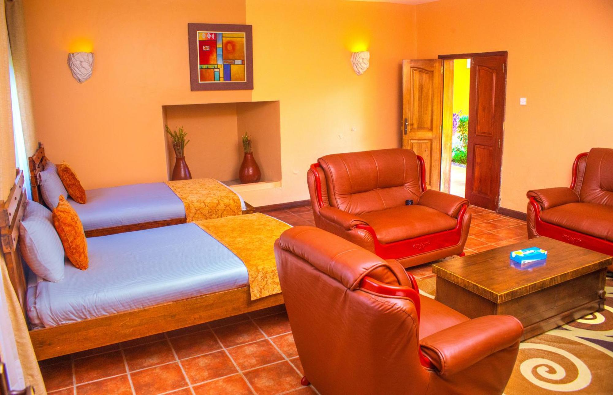 Mountains Of The Moon Hotel Fort Portal Екстер'єр фото