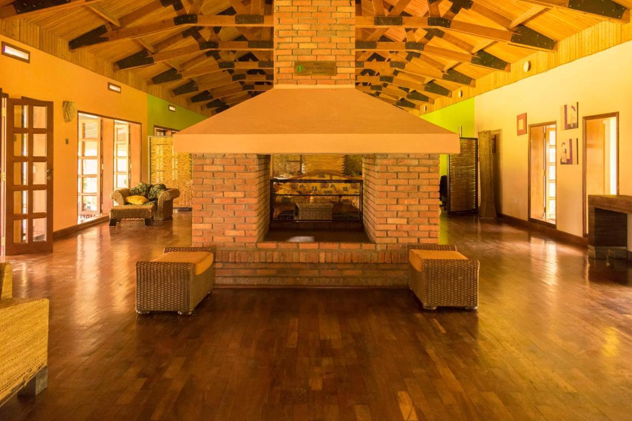 Mountains Of The Moon Hotel Fort Portal Екстер'єр фото